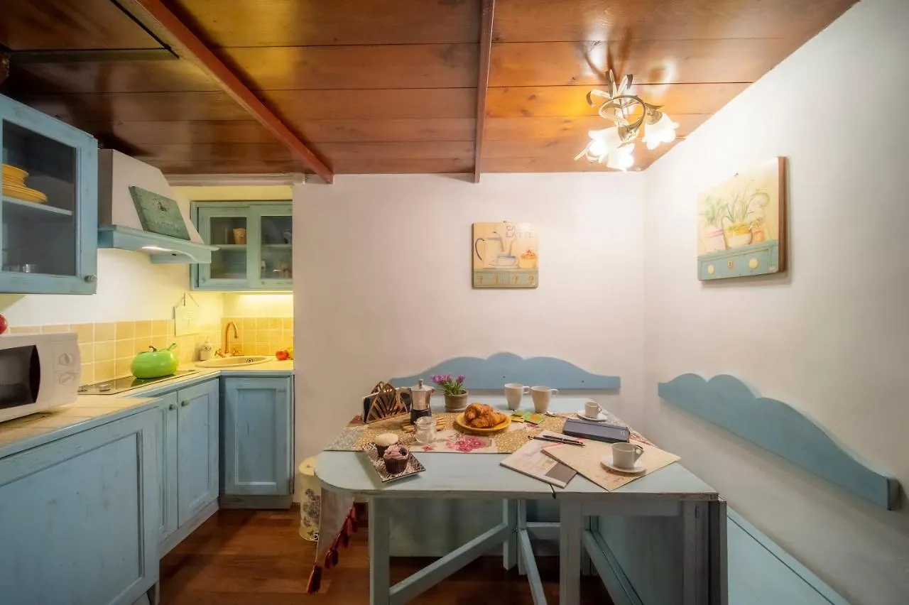 Wonderful Romantic Studio Ponte Vecchio Area Firenze Appartamento